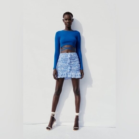 Zara Women’s Draped Floral Print Blue &  White Mini Ruffle Skirt - Picture 3 of 12